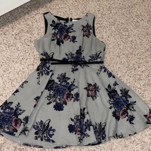 Elle Gray Floral Dress size 14